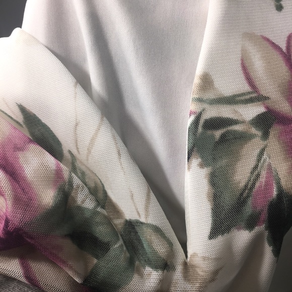 Floral Sleeveless V-Neck Charlotte Russe Dress - Picture 8 of 8